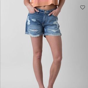 KANCAN Mid-Rise Boyfriend Shorts- Size 27 (EUC)